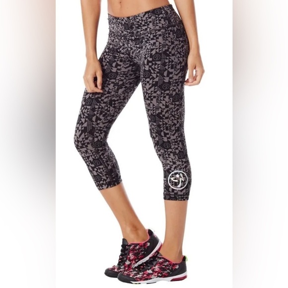 Zumba Fitness Tribe Perfect Capri in Medium - Picture 1 of 5